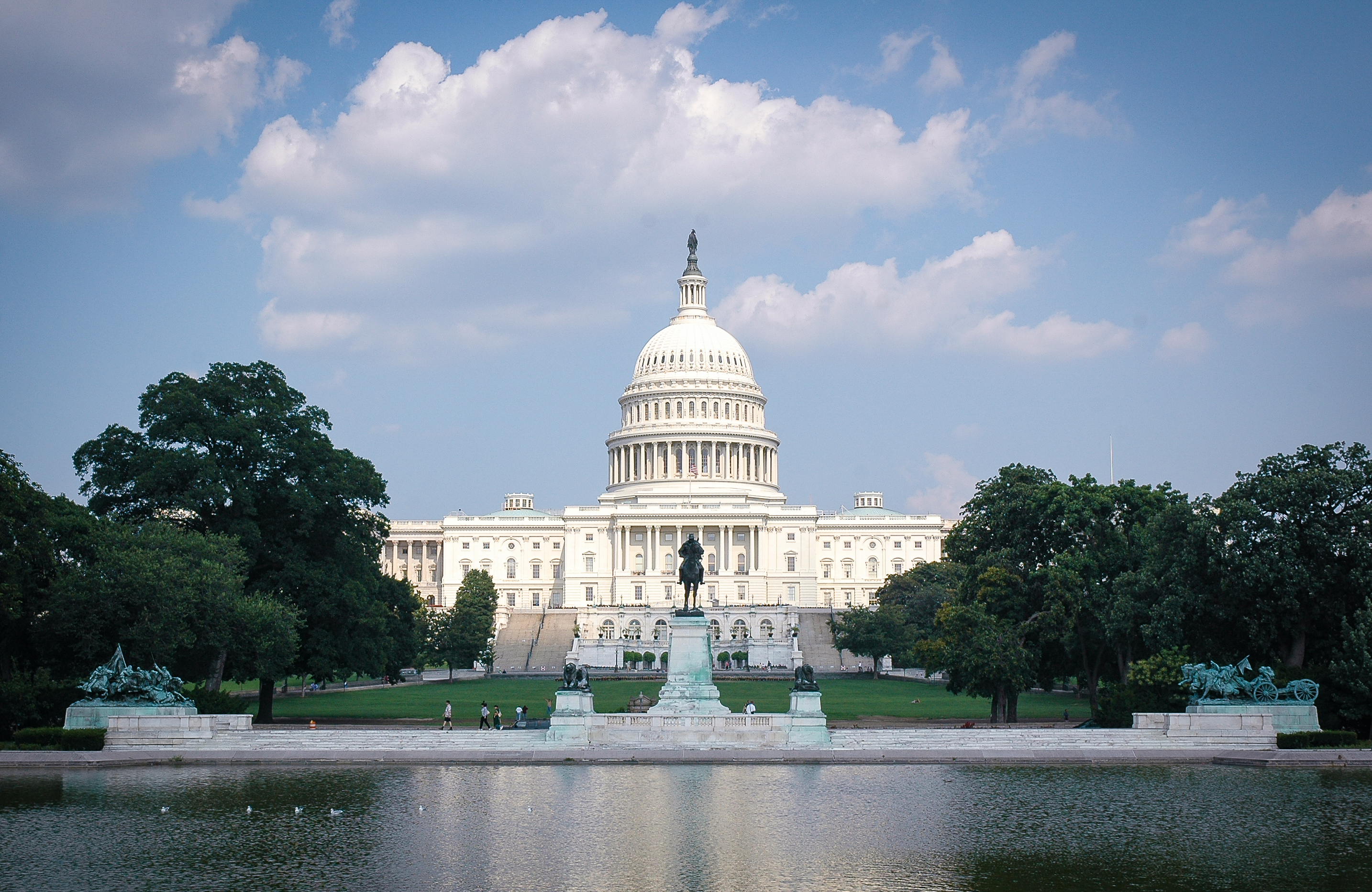 Washington dc capital. Капитолий Вашингтон. Капитолий здание конгресса США. Капитолий США В Вашингтоне. Здание Капитолия США.