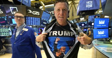 Stock trader Donald Trump shirt