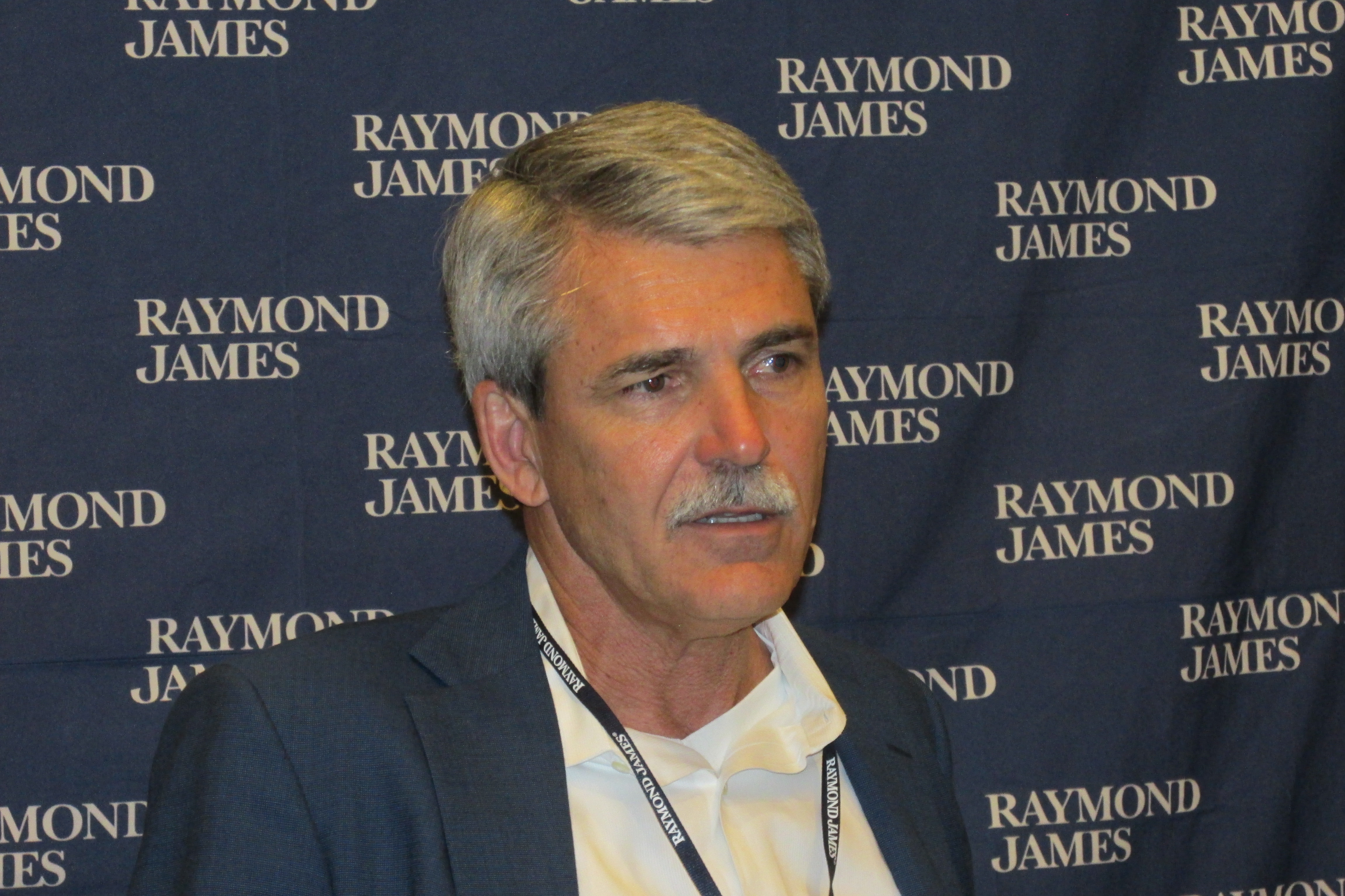 raymond-james-takes-a-break-from-acquisitions-wealth-management